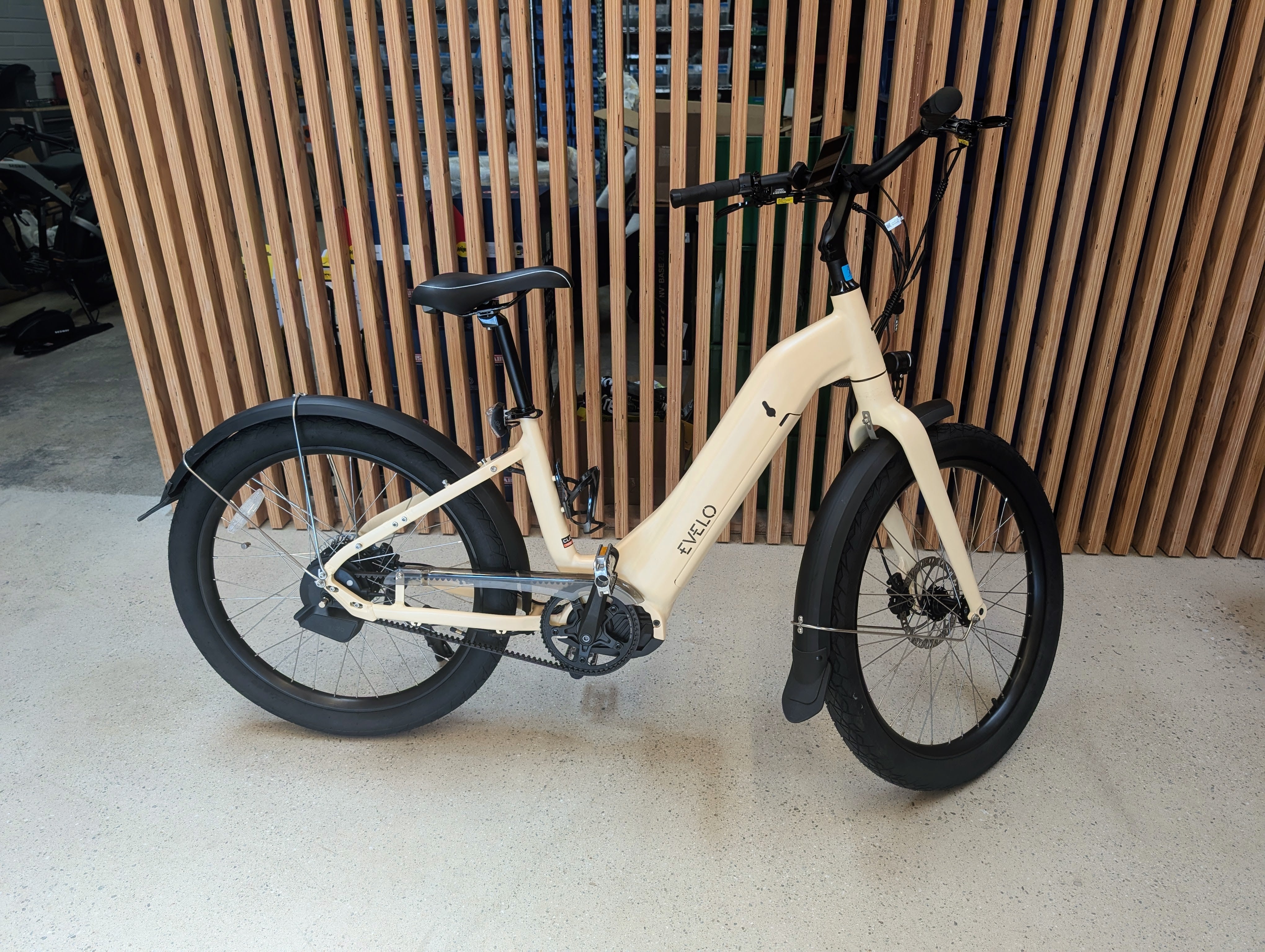 Open Box Omega – EVELO