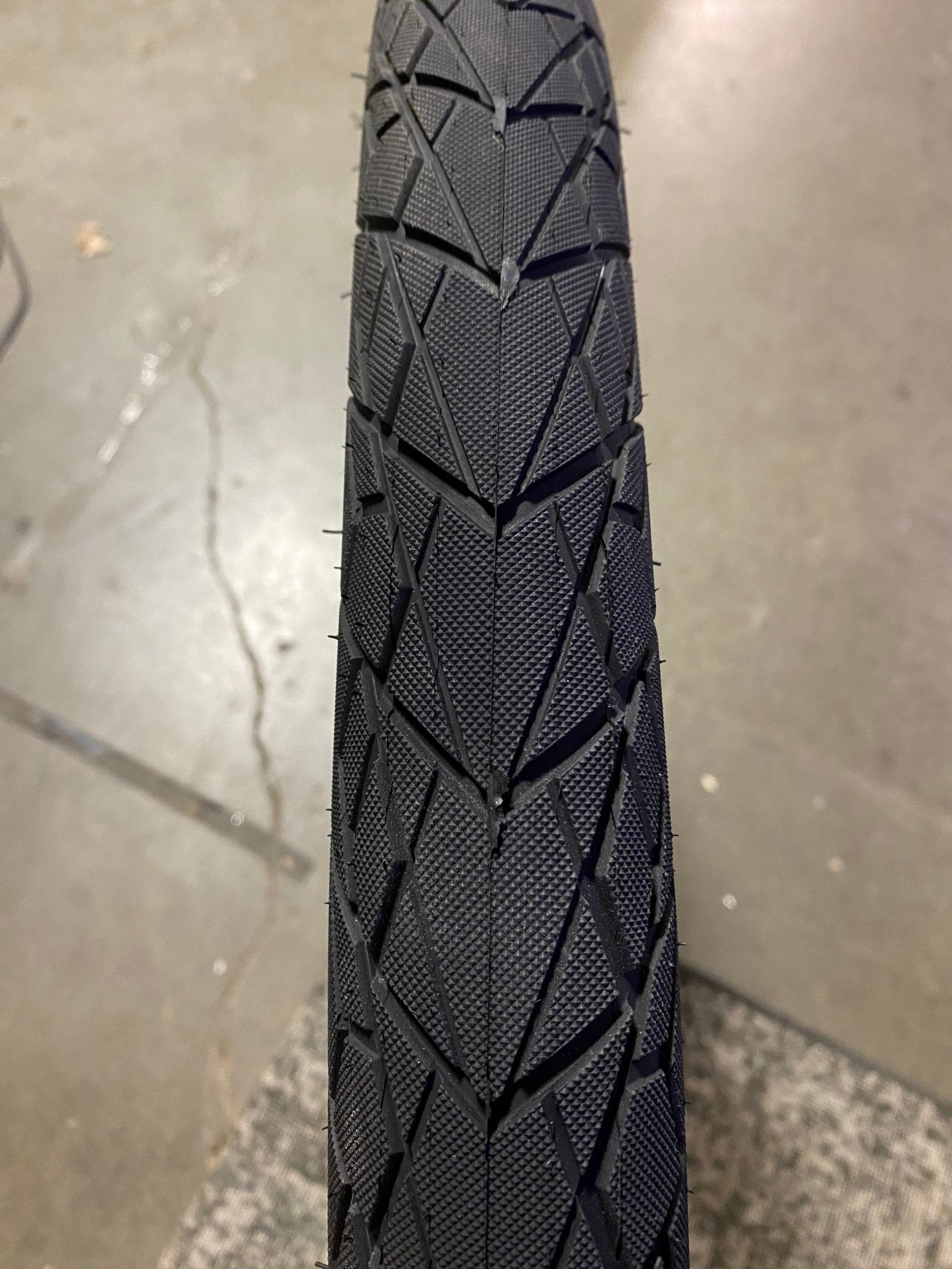 Innova 26x2.8 Tire - EVELO
