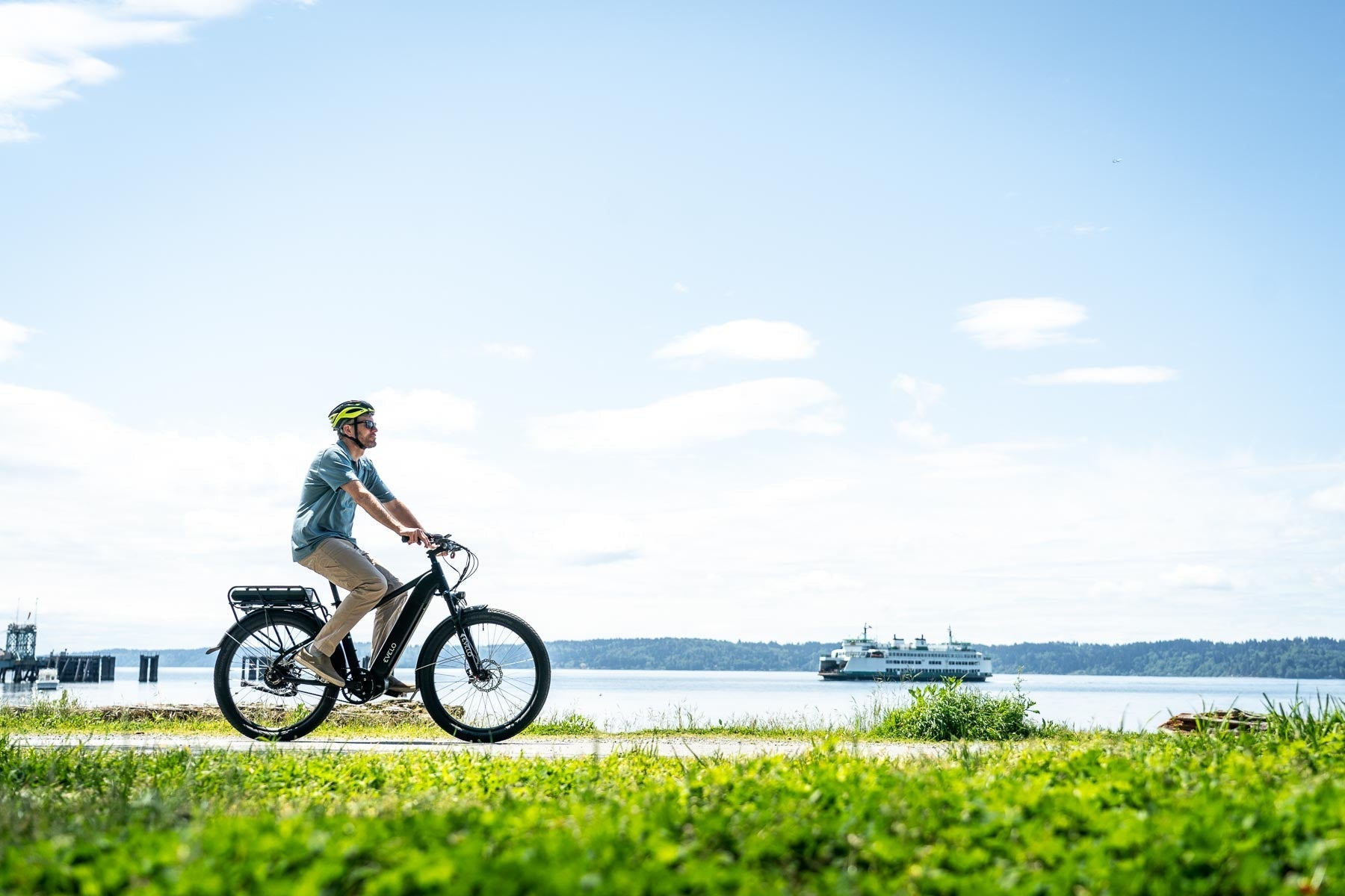What is the Difference Between a Cadence Sensor and a Torque Sensor on an Electric Bike?