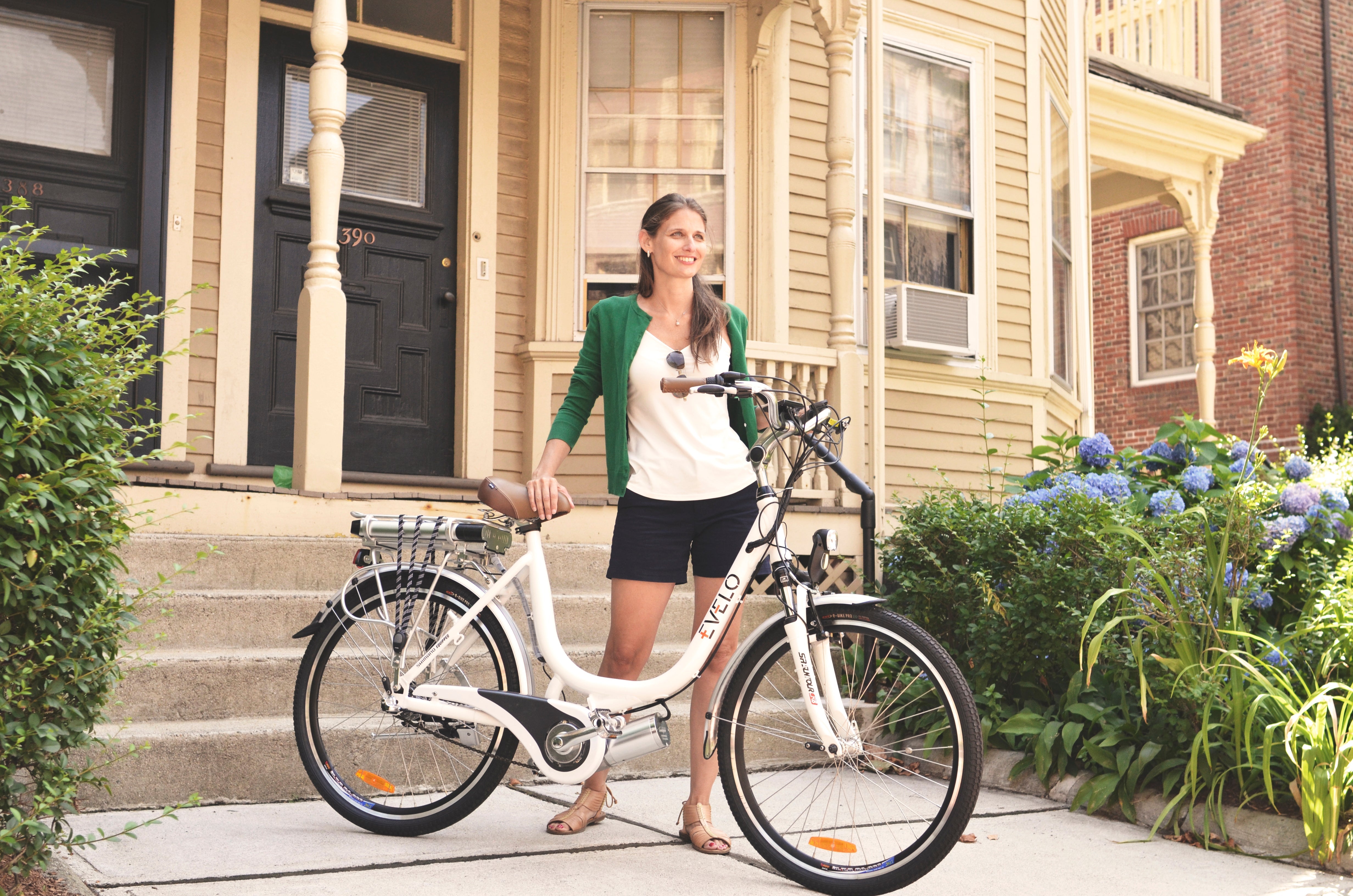 Mid-Drive vs. Hub Drive Electric Bicycle Motors: Which One Is Right for You? - EVELO