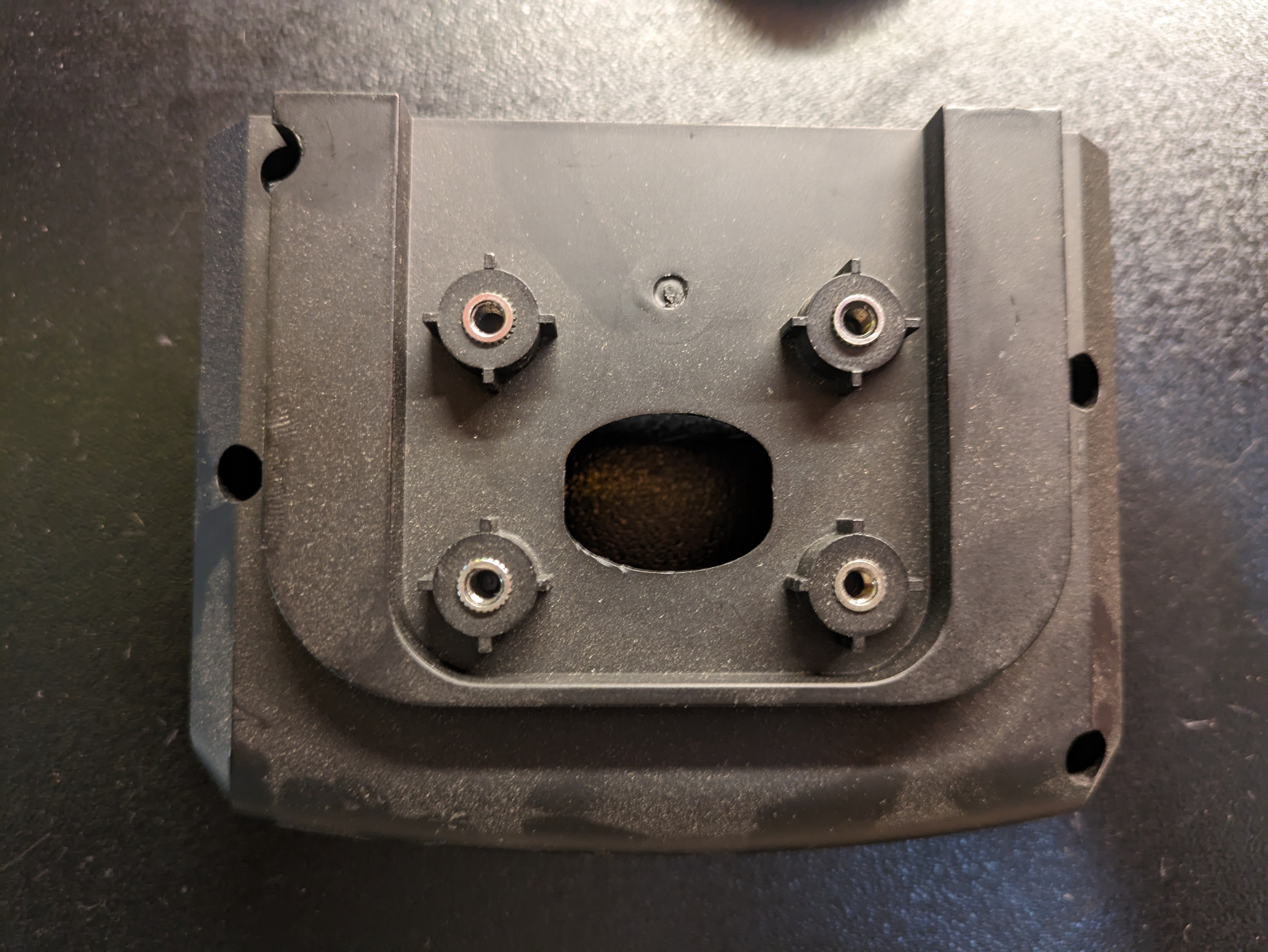 SRS Dock Bottom Clamshell